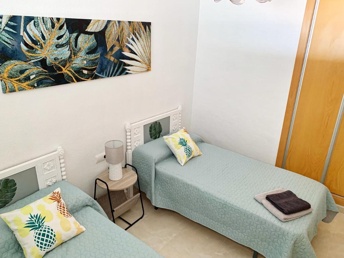 Sunny Beach Retreat Apartment Santa Pola Ngoại thất bức ảnh